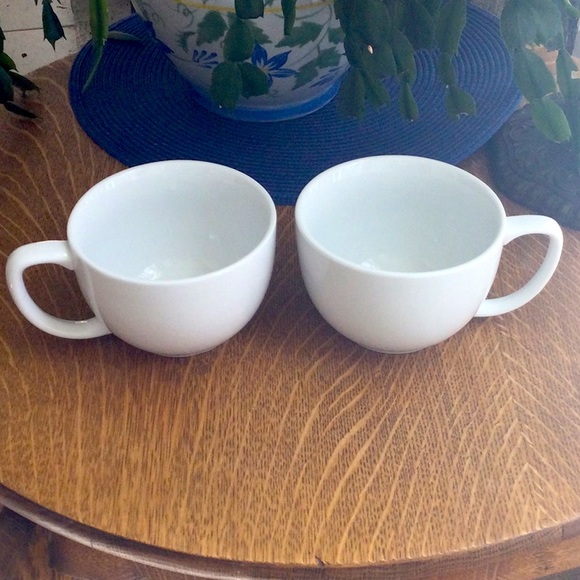 🌿2 Oversized Mugs🌿 - Picture 1 of 7